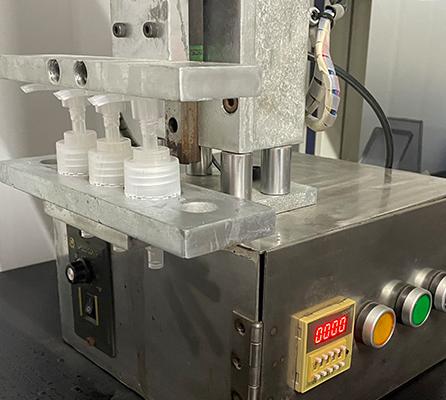 33 410 pompe à lotion pompe à lotion à gauche à droite vis verrouillage bouteille pompe à lotion 1