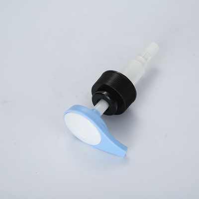 les pompes en plastique de lotion de 26mm pour les bouteilles cosmétiques remettent le distributeur de savon